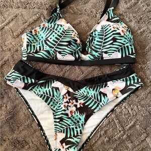 SHEIN Tropical Print Bikini - Black and Green